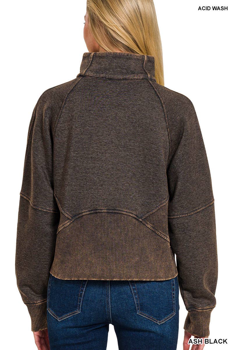 `.Half Zip Cropped Pullover