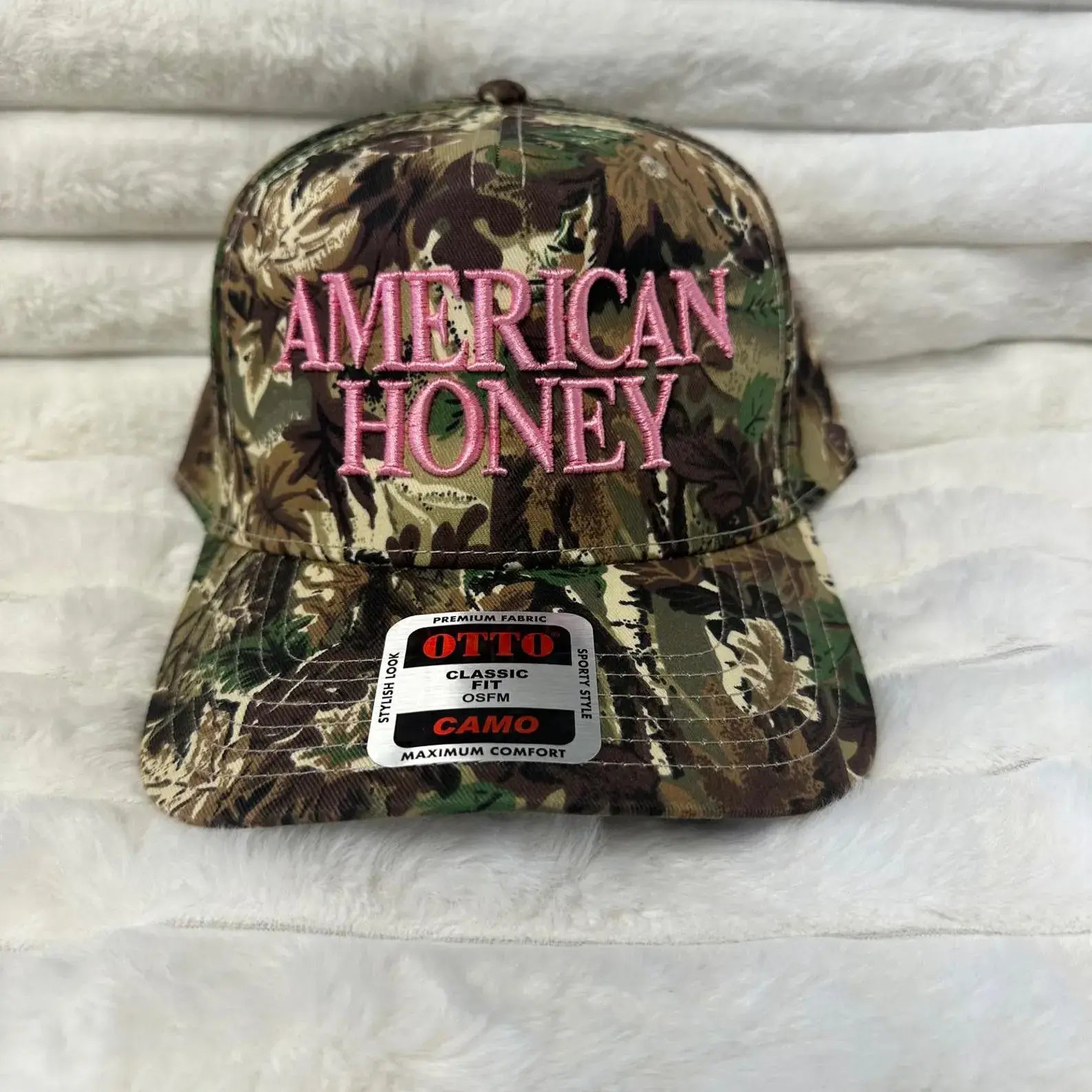 AMERICAN HONEY puff embroidered snapback hat