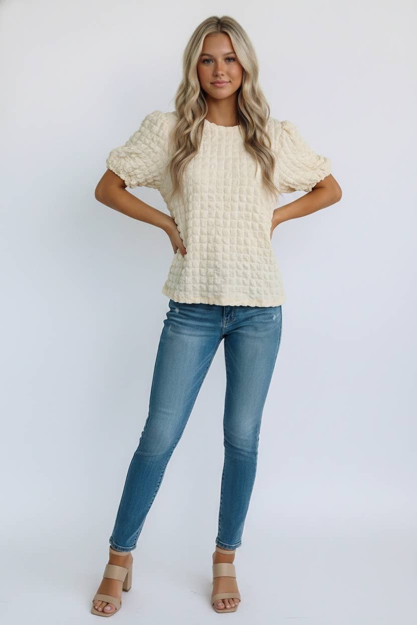 EMBOSSED PUFF SHORT SLEEVE BLOUSE