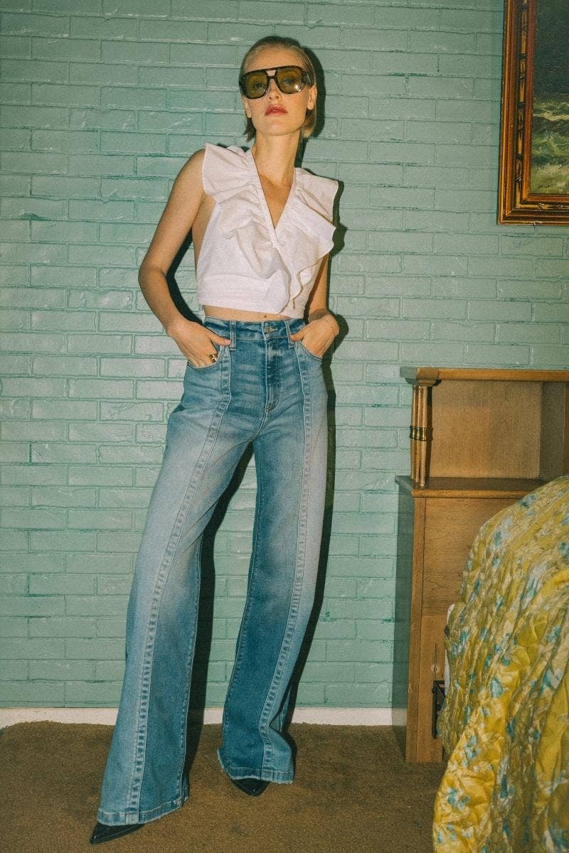 FRIENDLY TUMMY CONTROLHIGH RISE RELAXED FLARED JEANS