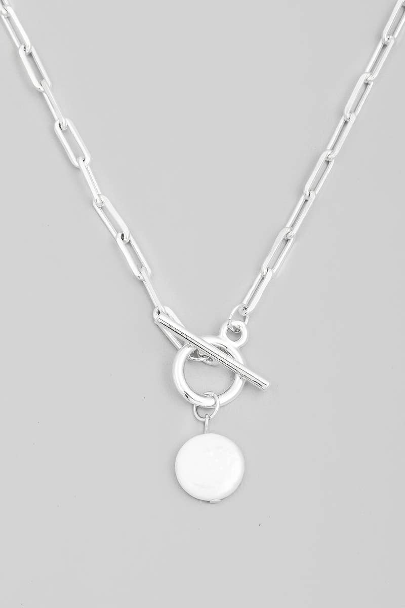 AToggle Chain Link Disc Pearl Charm Necklace