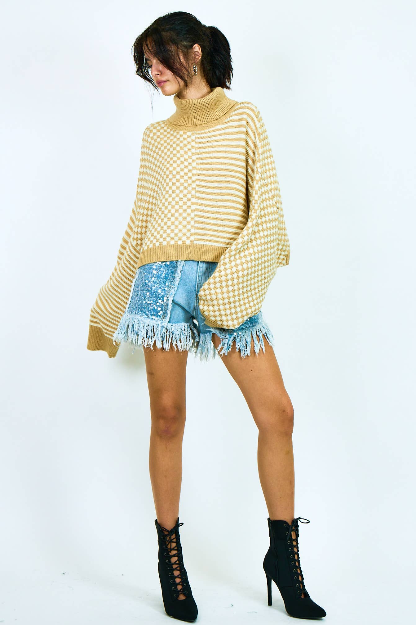 COLOR COMBO HIGH NECK KNIT SWEATER