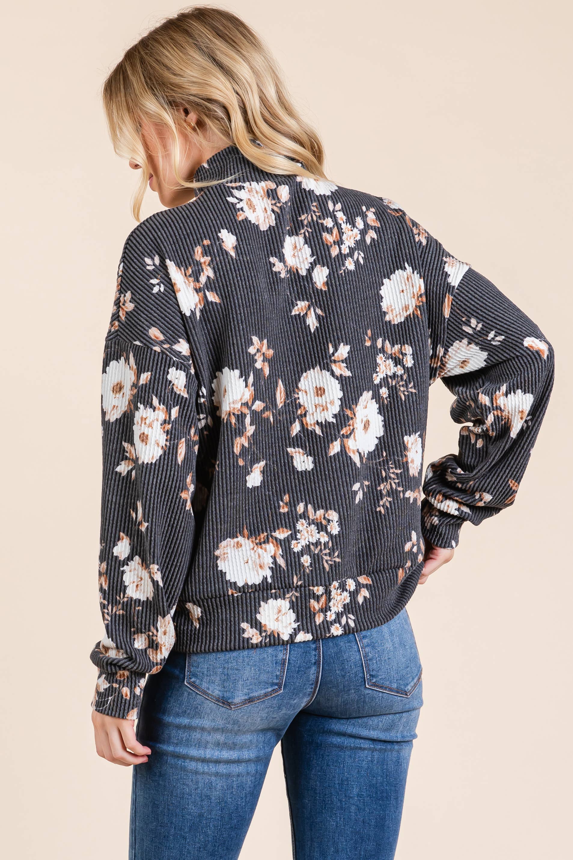 FLORAL 1/4 ZIP TOP
