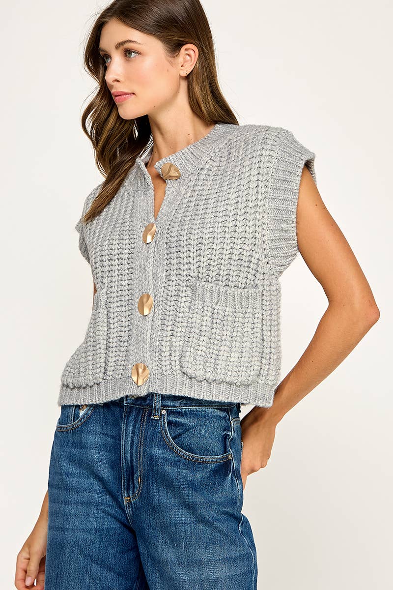 CHUNKY KNIT BUTTON-FRONT VEST TOP