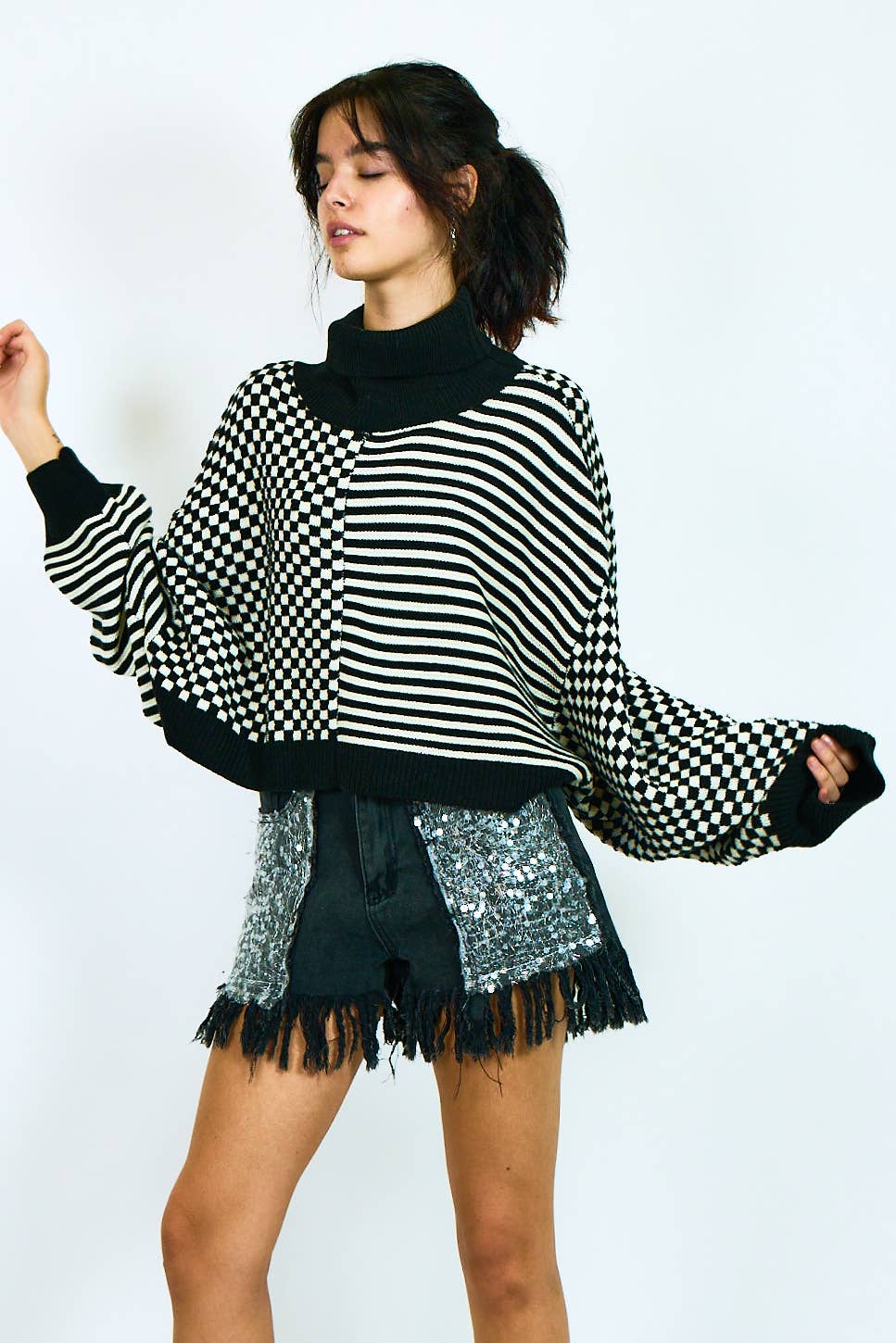 COLOR COMBO HIGH NECK KNIT SWEATER