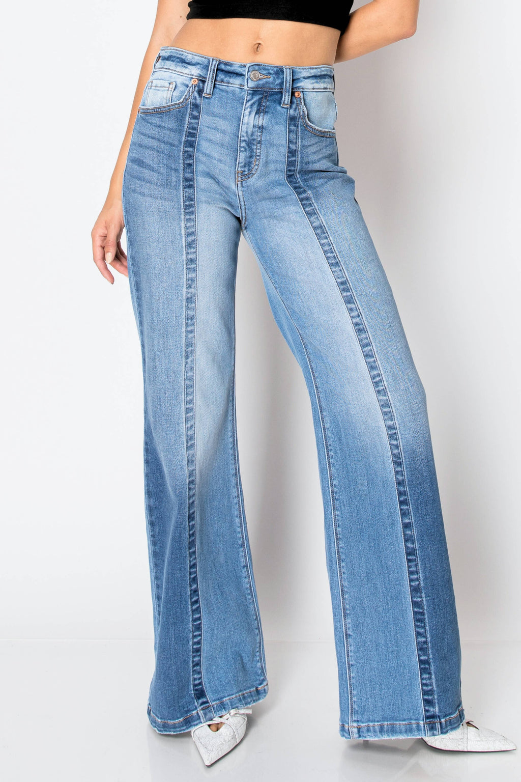FRIENDLY TUMMY CONTROLHIGH RISE RELAXED FLARED JEANS