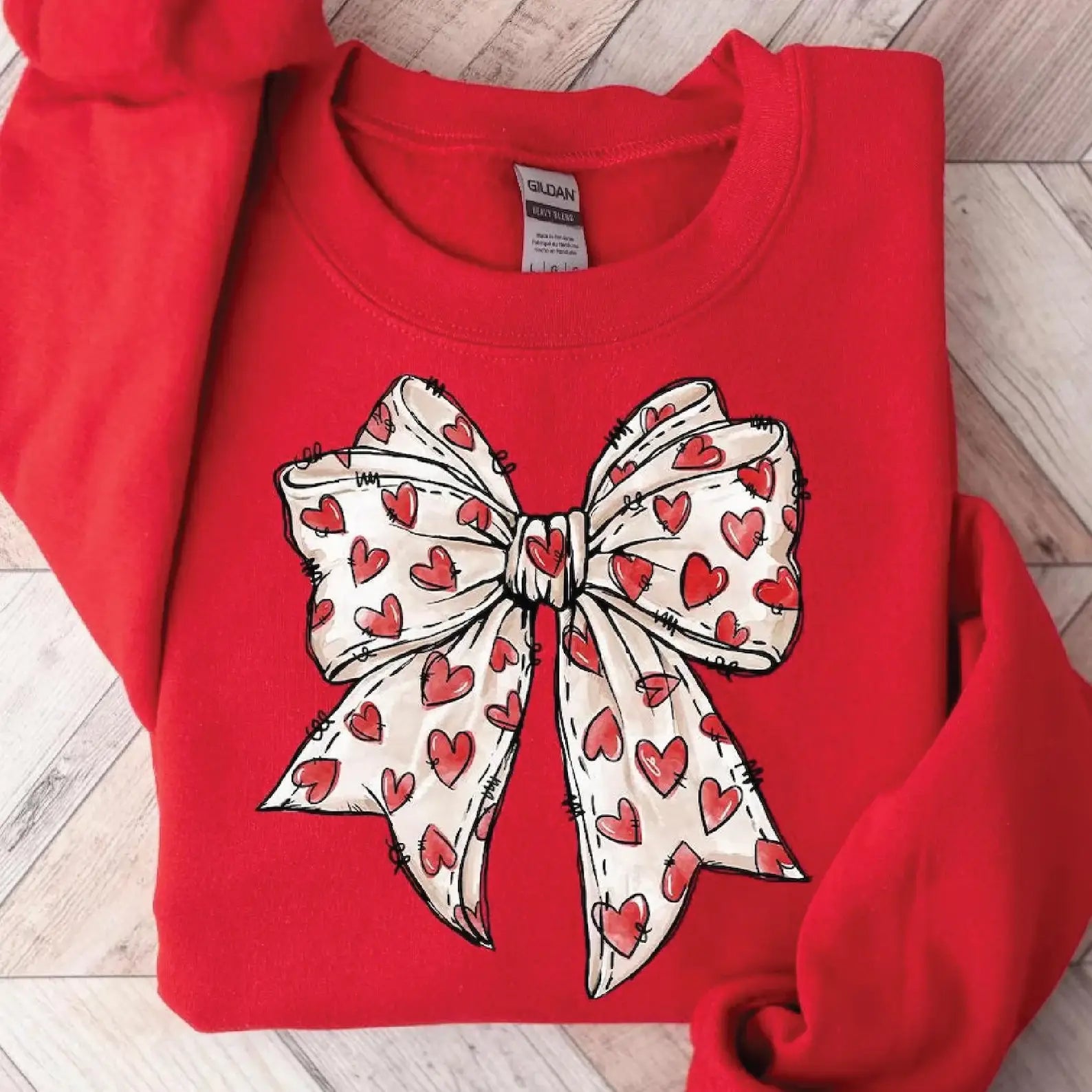 RED HEART BOW TEE