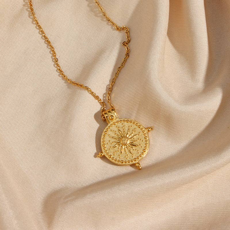 2+Vintage Sun Pendant Chain Neckalces
