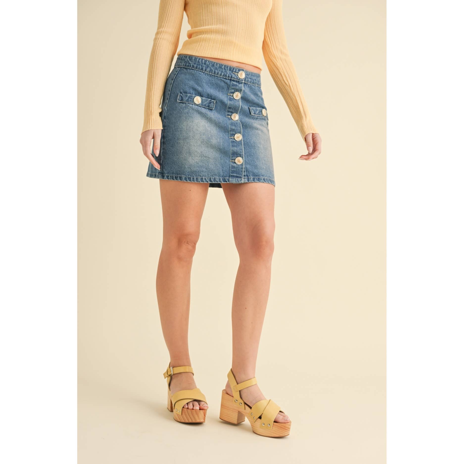 DENIM BUTTON-FRONT MINI SKIRT