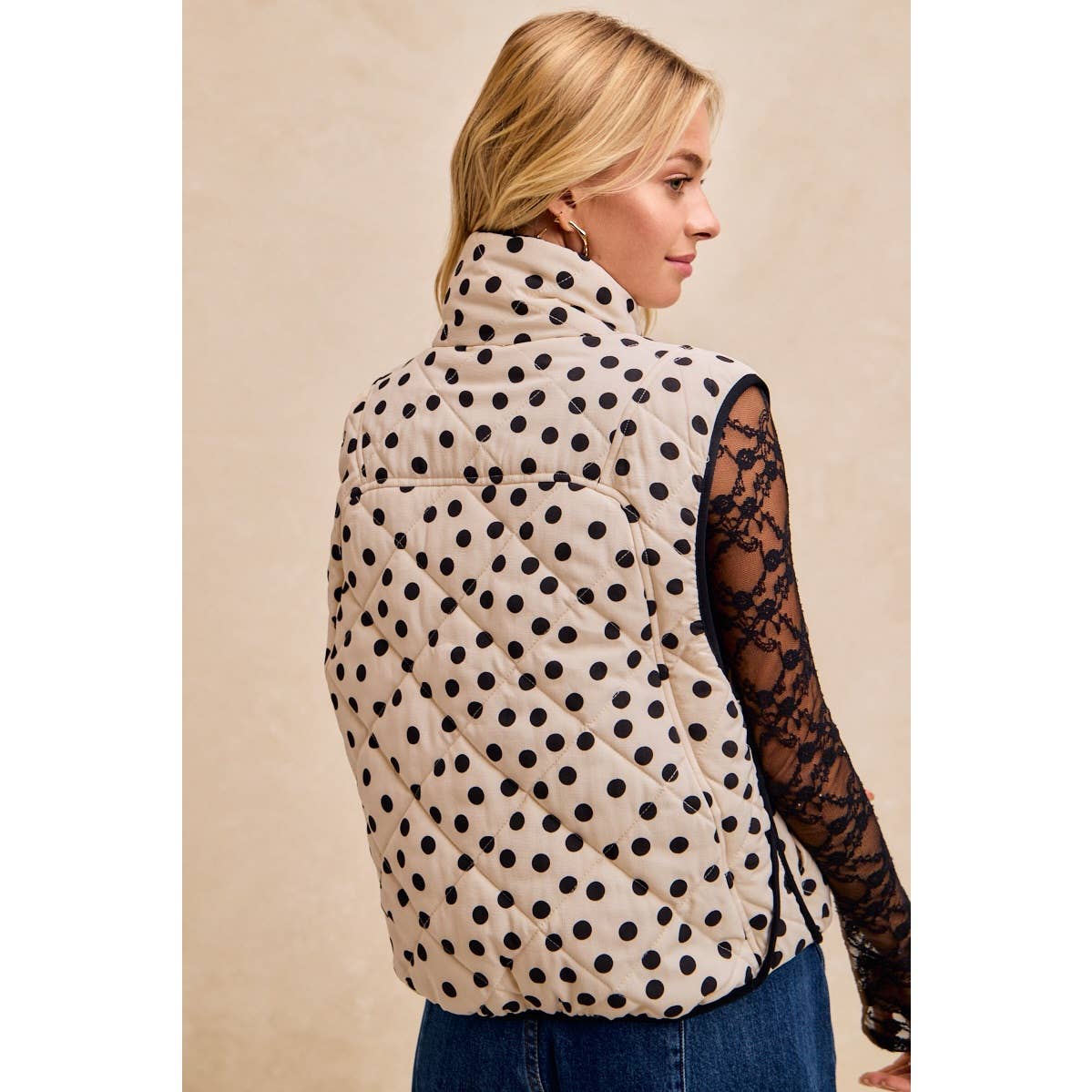 POLKA DOT PRINT PIPING DETAIL QUILTED VEST