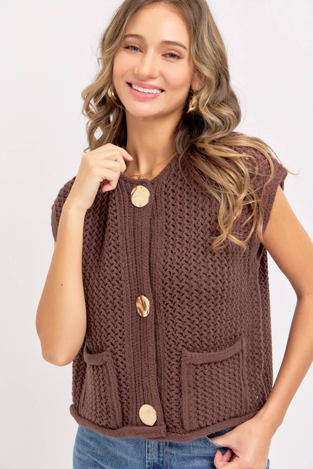 BUTTON CLOSURE  KNIT VEST TOP