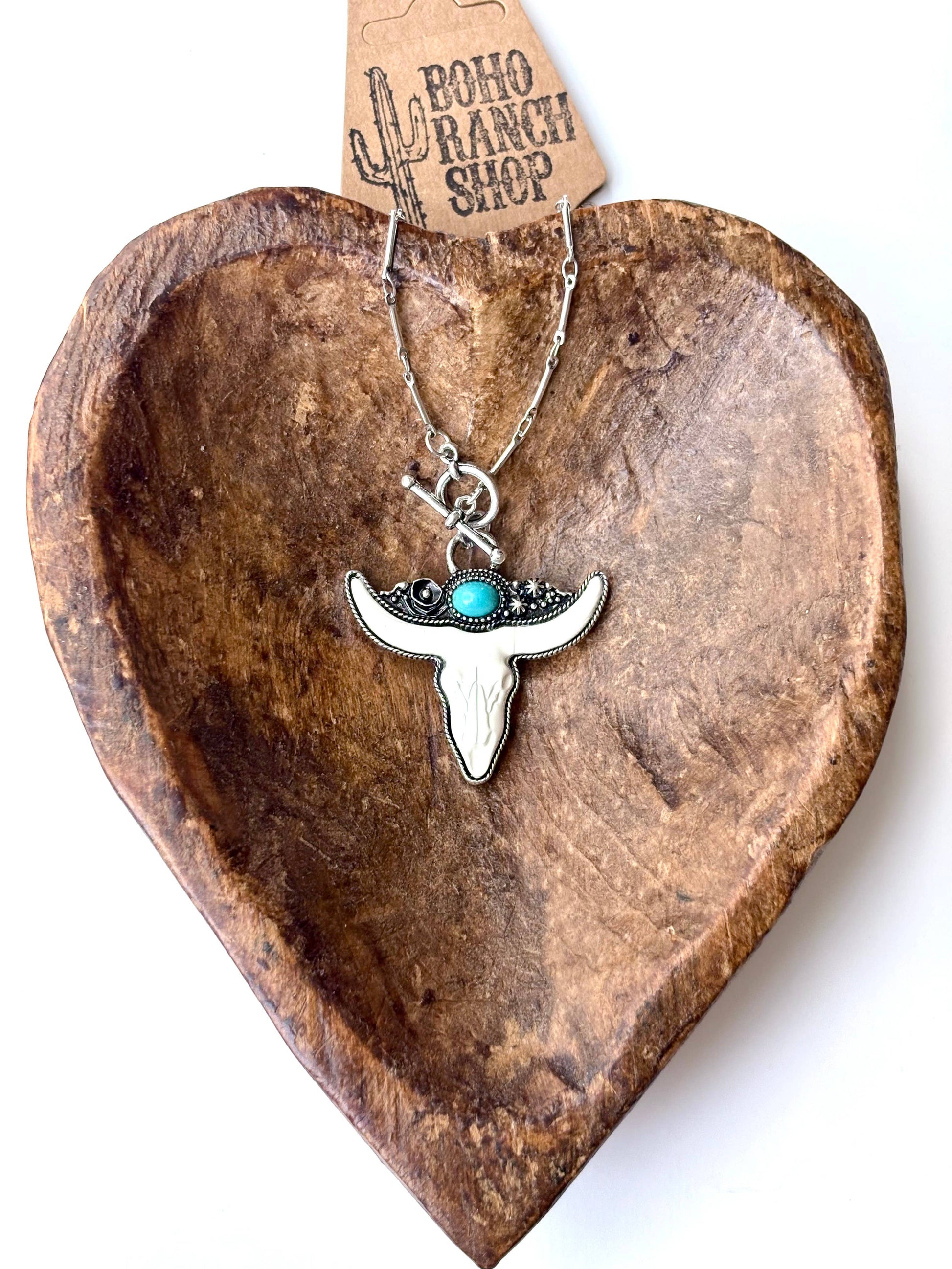 Western White Steerhead Stone Pendant Toggle Chain Necklace