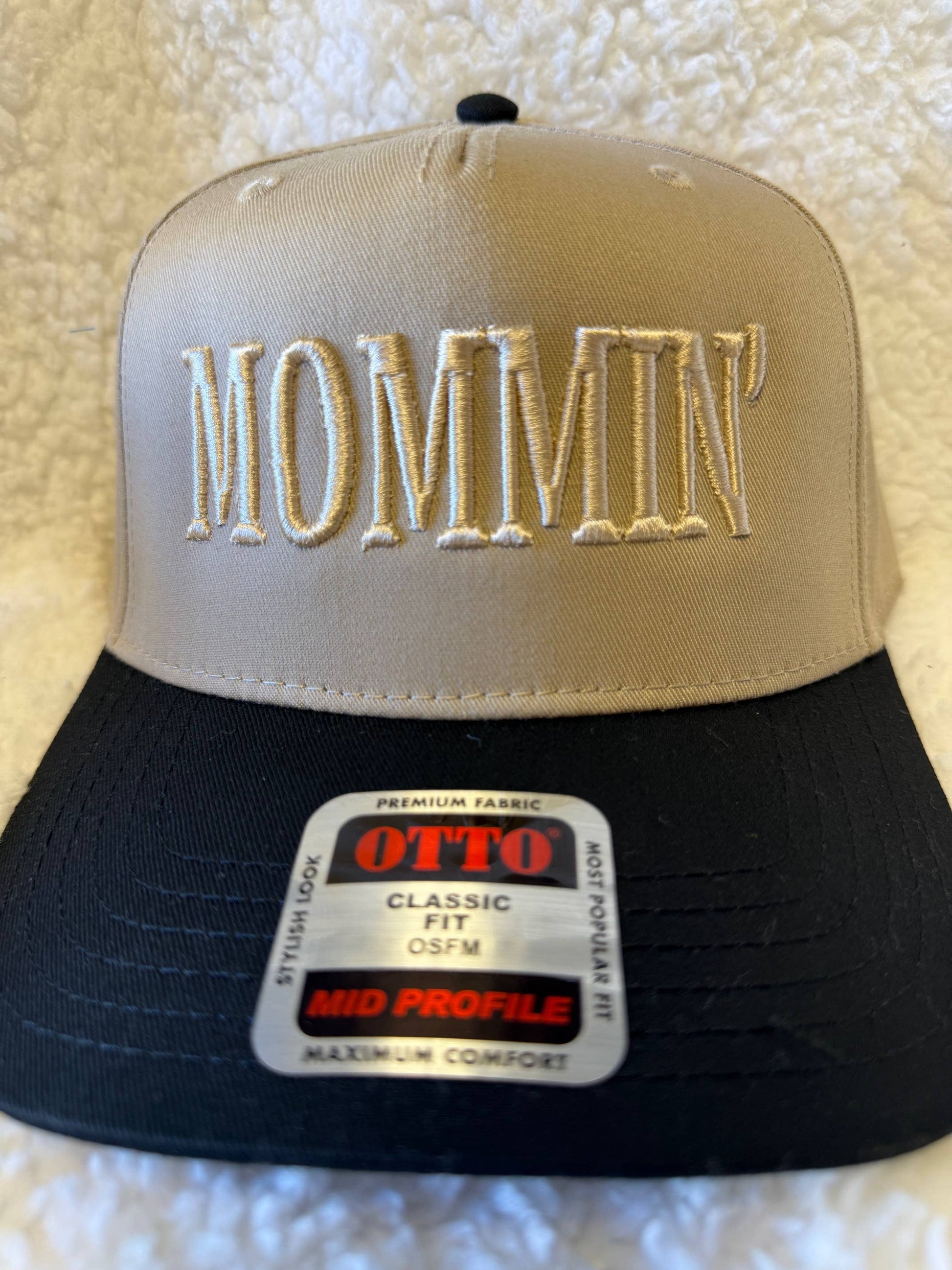 MOMMIN' trucker hat, girl hat, Mothers Day, Trending mama