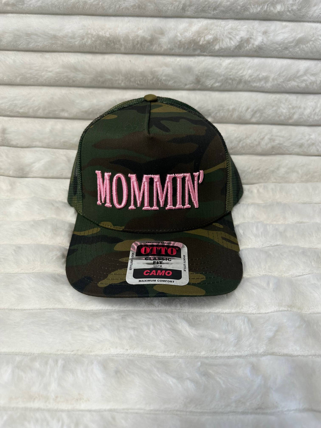 MOMMIN' trucker hat, girl hat, Mothers Day, Trending mama