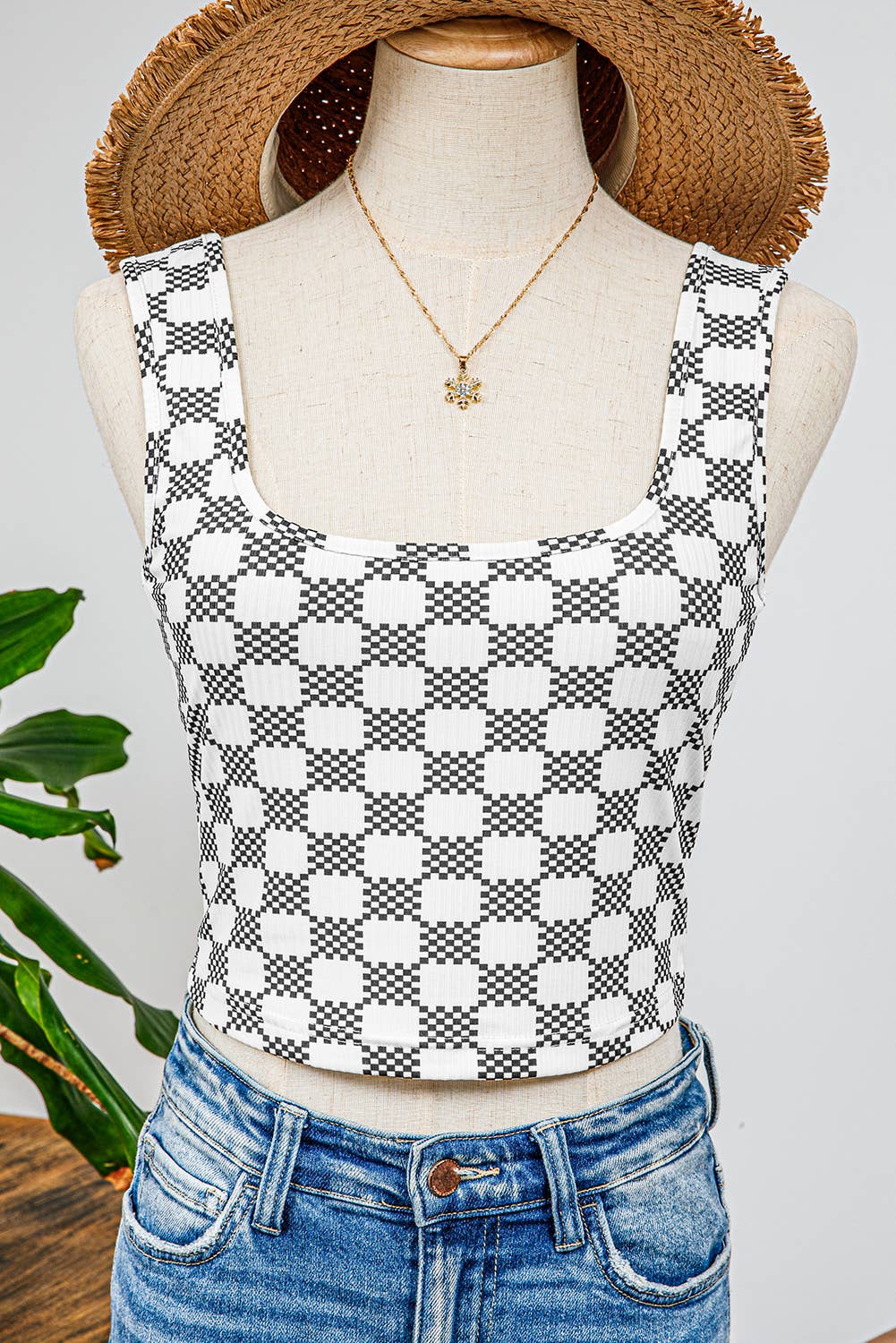 Checkered Print U Neck Cropped Tank