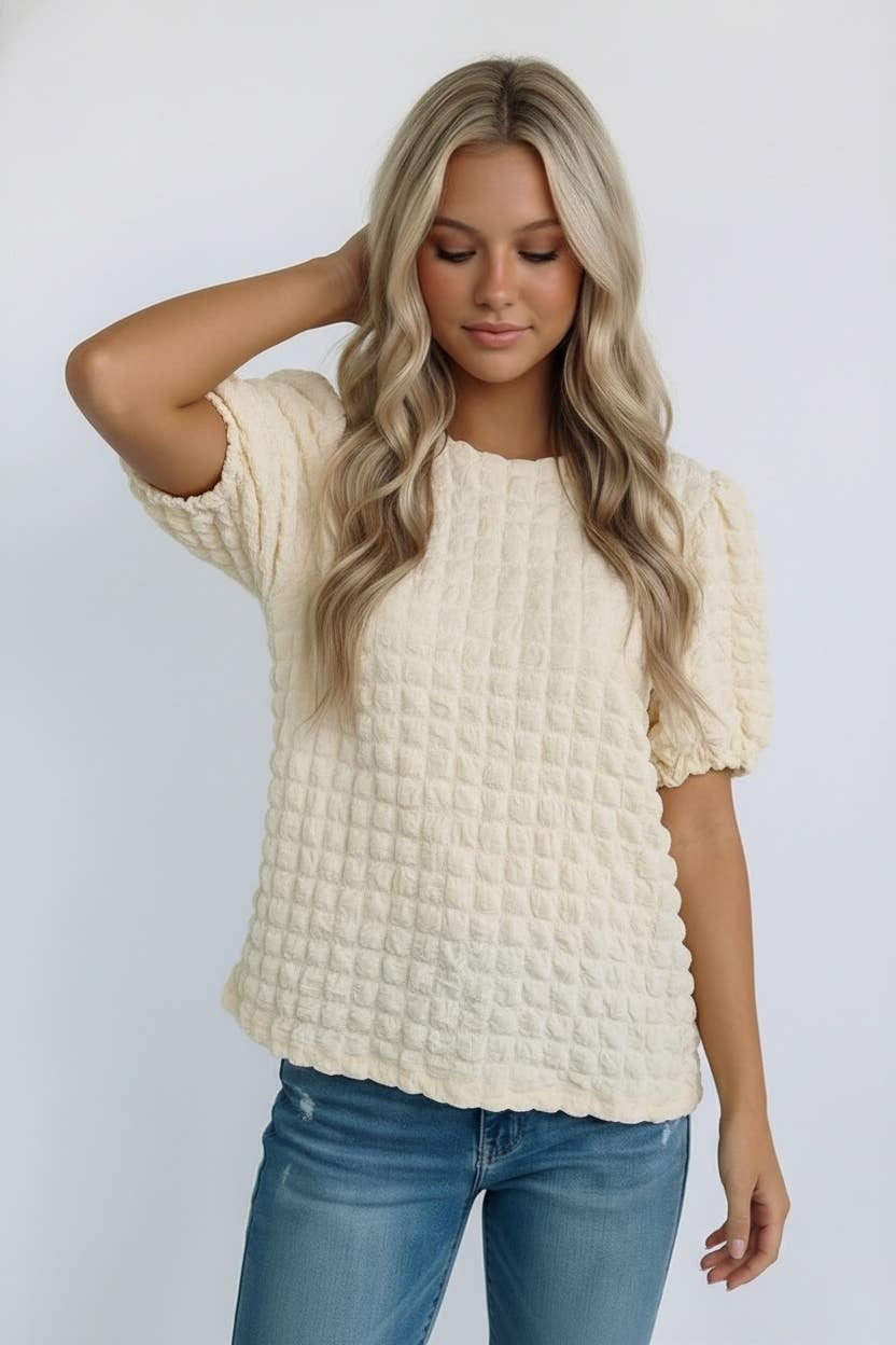 EMBOSSED PUFF SHORT SLEEVE BLOUSE