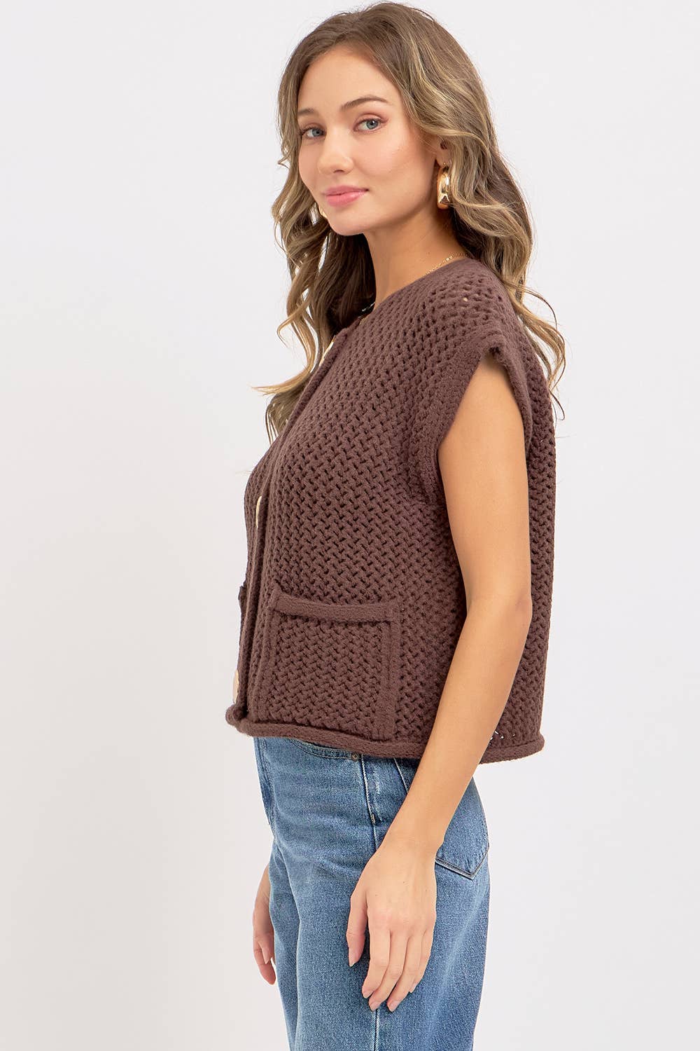 BUTTON CLOSURE  KNIT VEST TOP