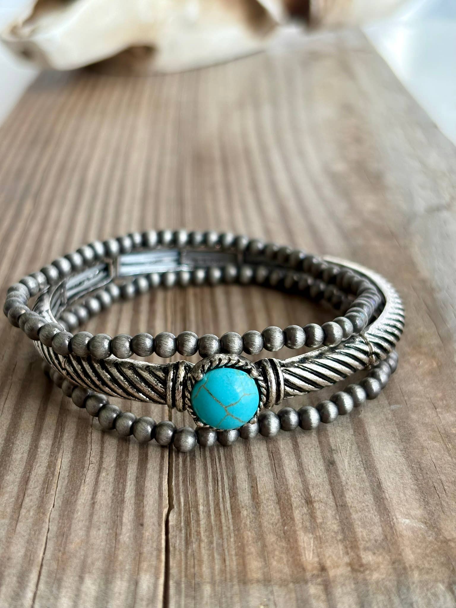 Western Navajo Glass Stone 3 Layer Stretch Bracelet