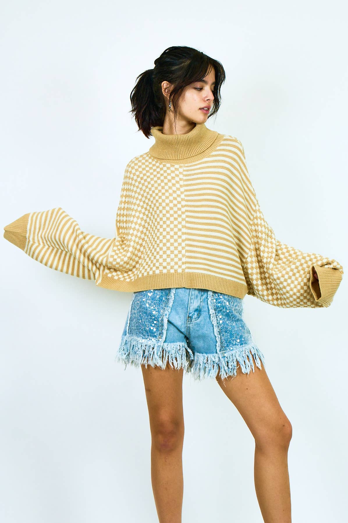 COLOR COMBO HIGH NECK KNIT SWEATER