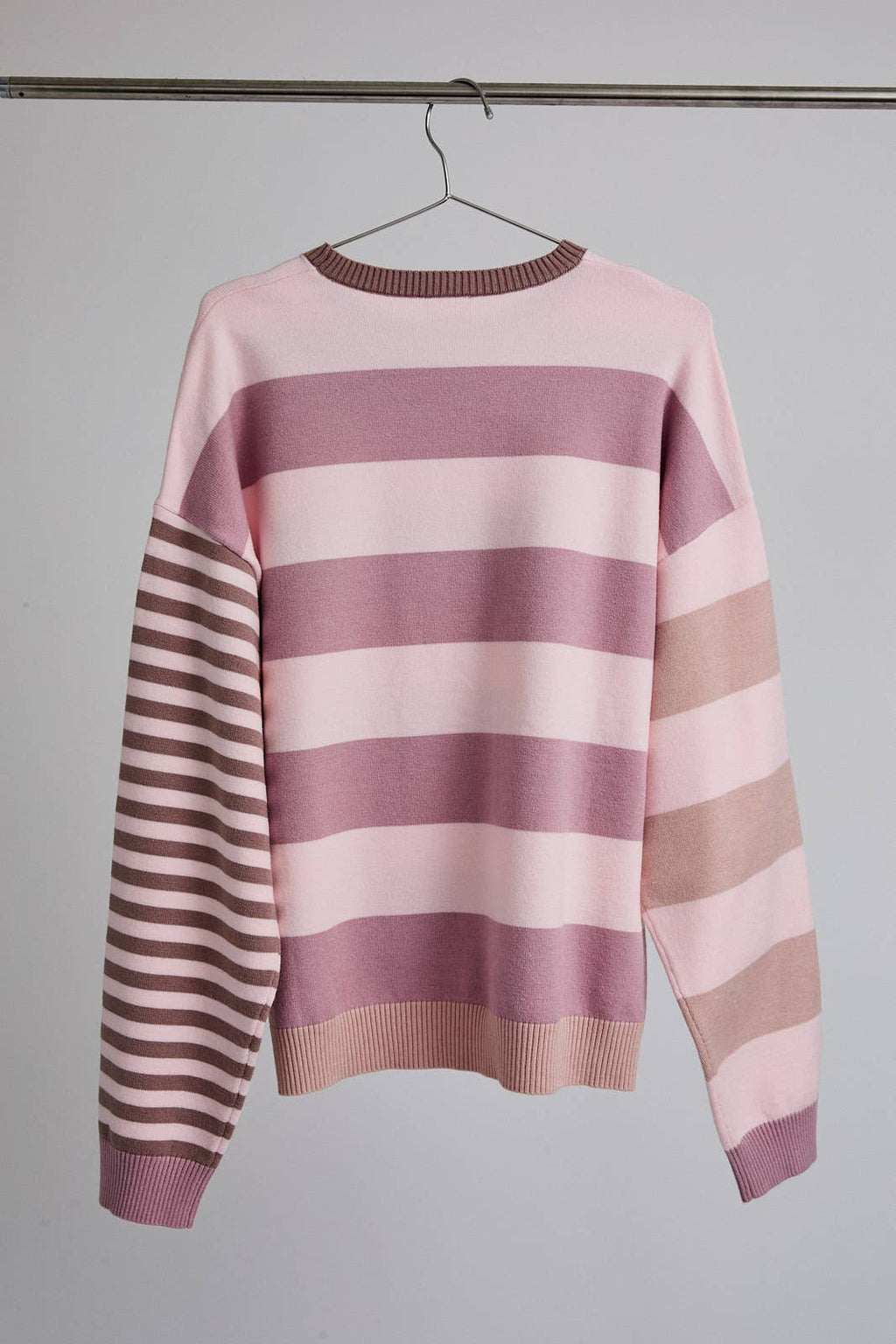 ROUND NECK LONG SLEEVE STRIPE SWEATER TOP