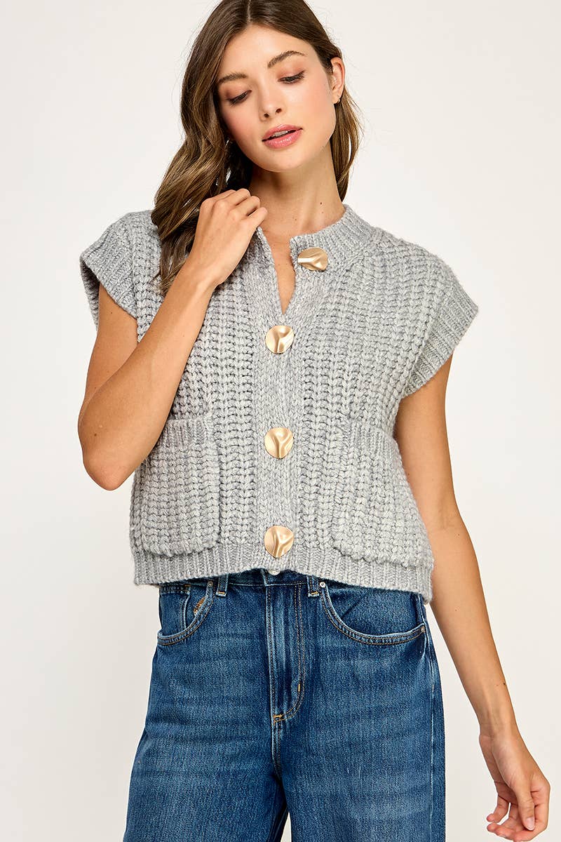 CHUNKY KNIT BUTTON-FRONT VEST TOP
