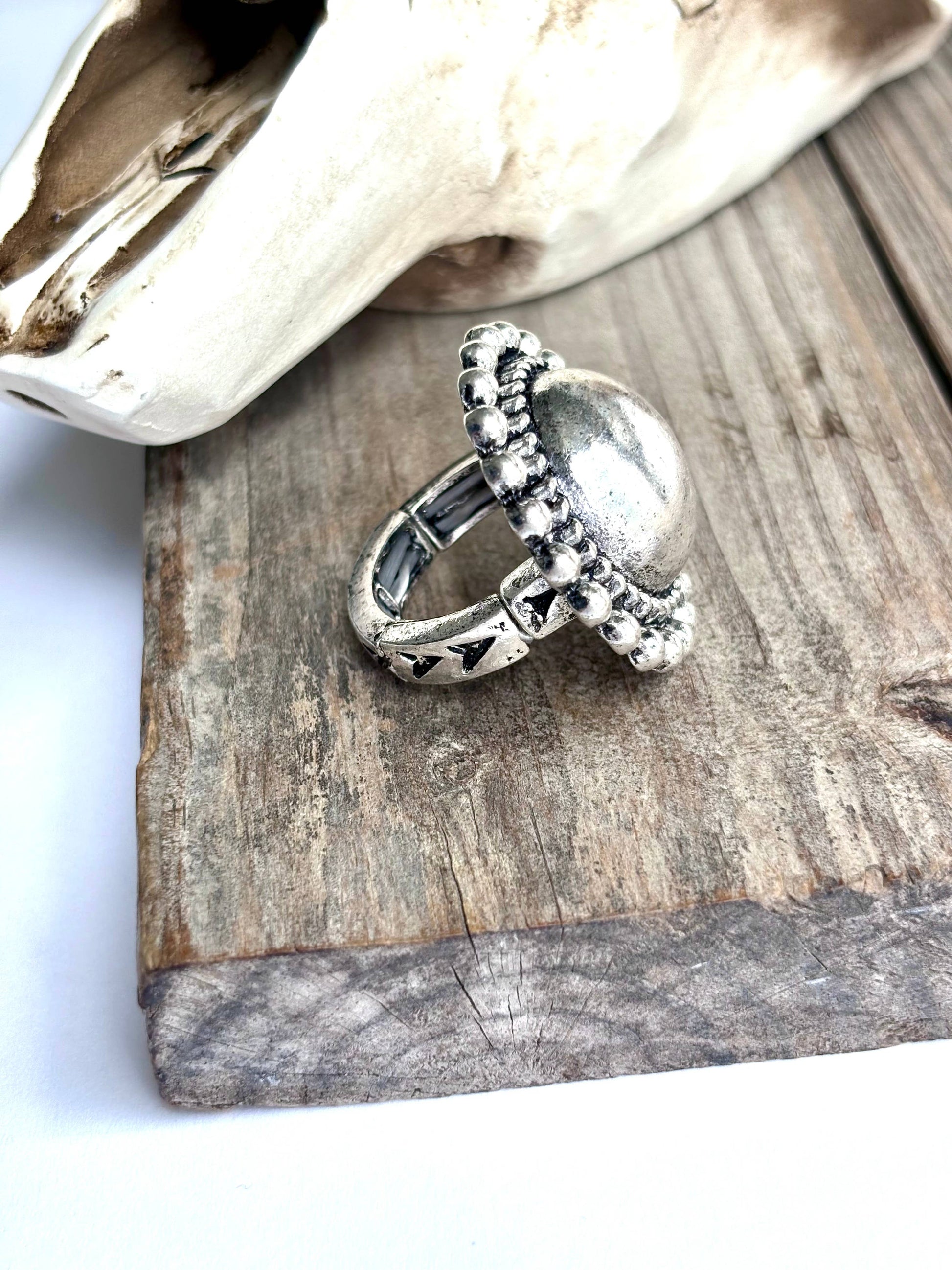 Western Style Raised Stud Stretch Ring