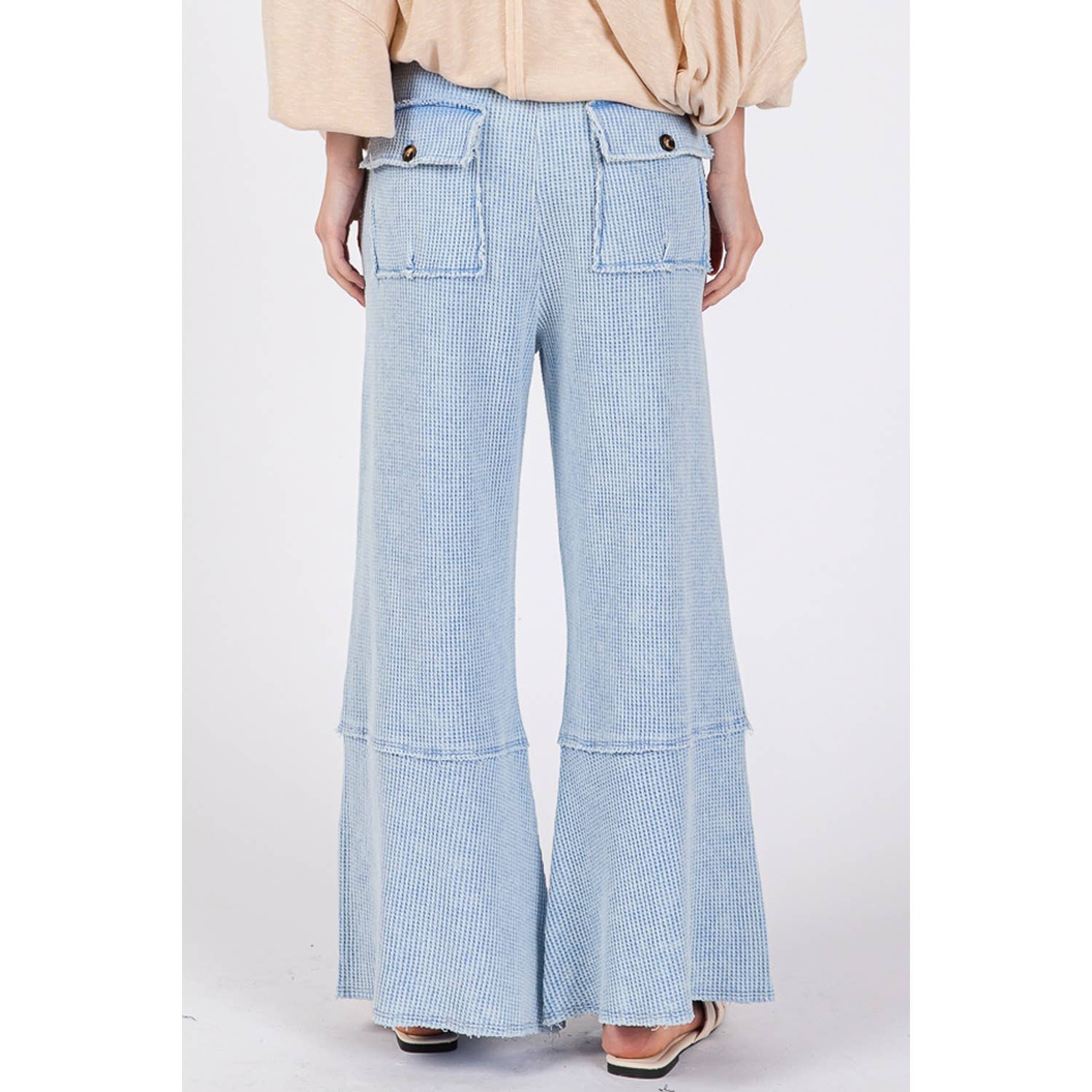 WAFFLE TEXTURED WIDE LEGS MINERAL WASHED PANTS