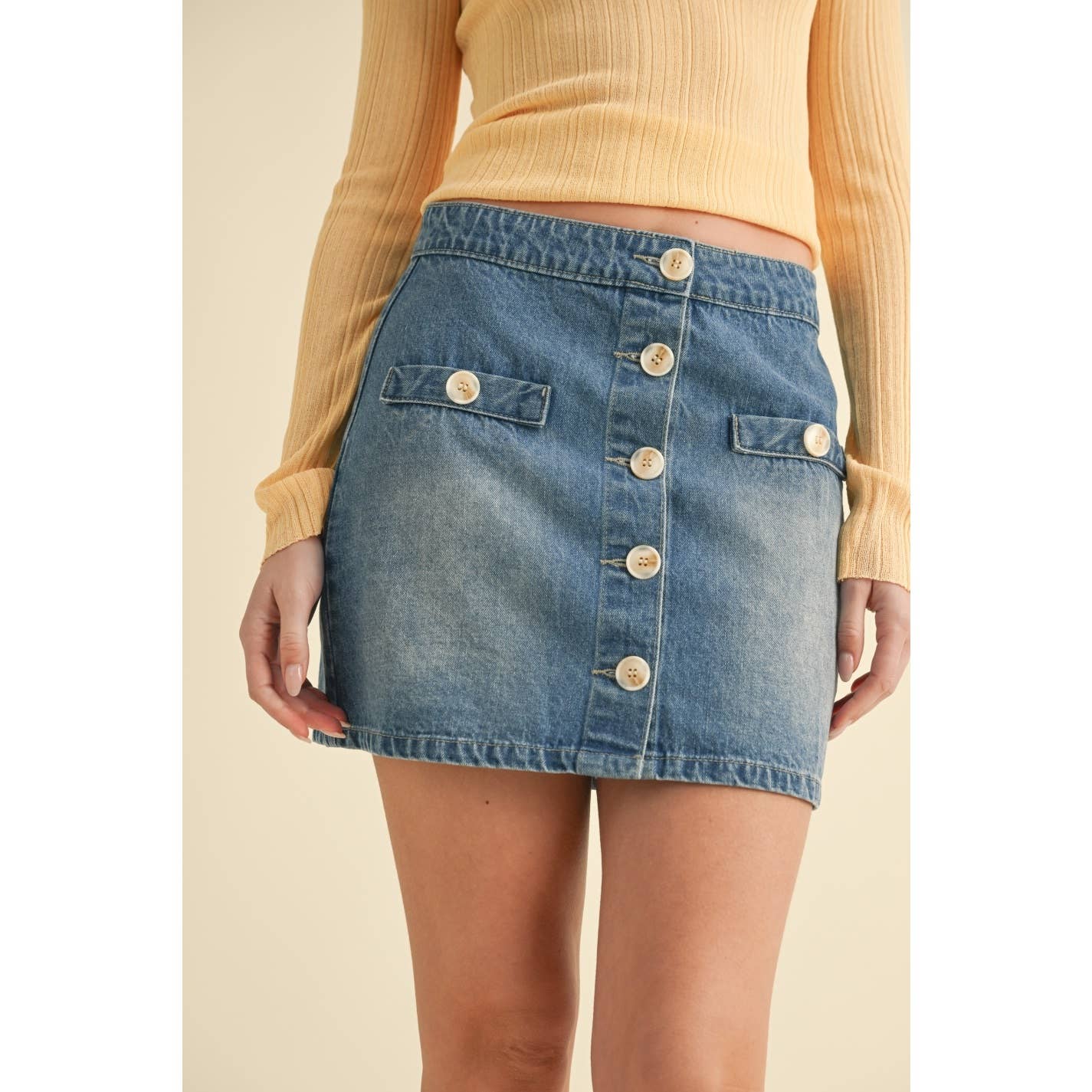 DENIM BUTTON-FRONT MINI SKIRT