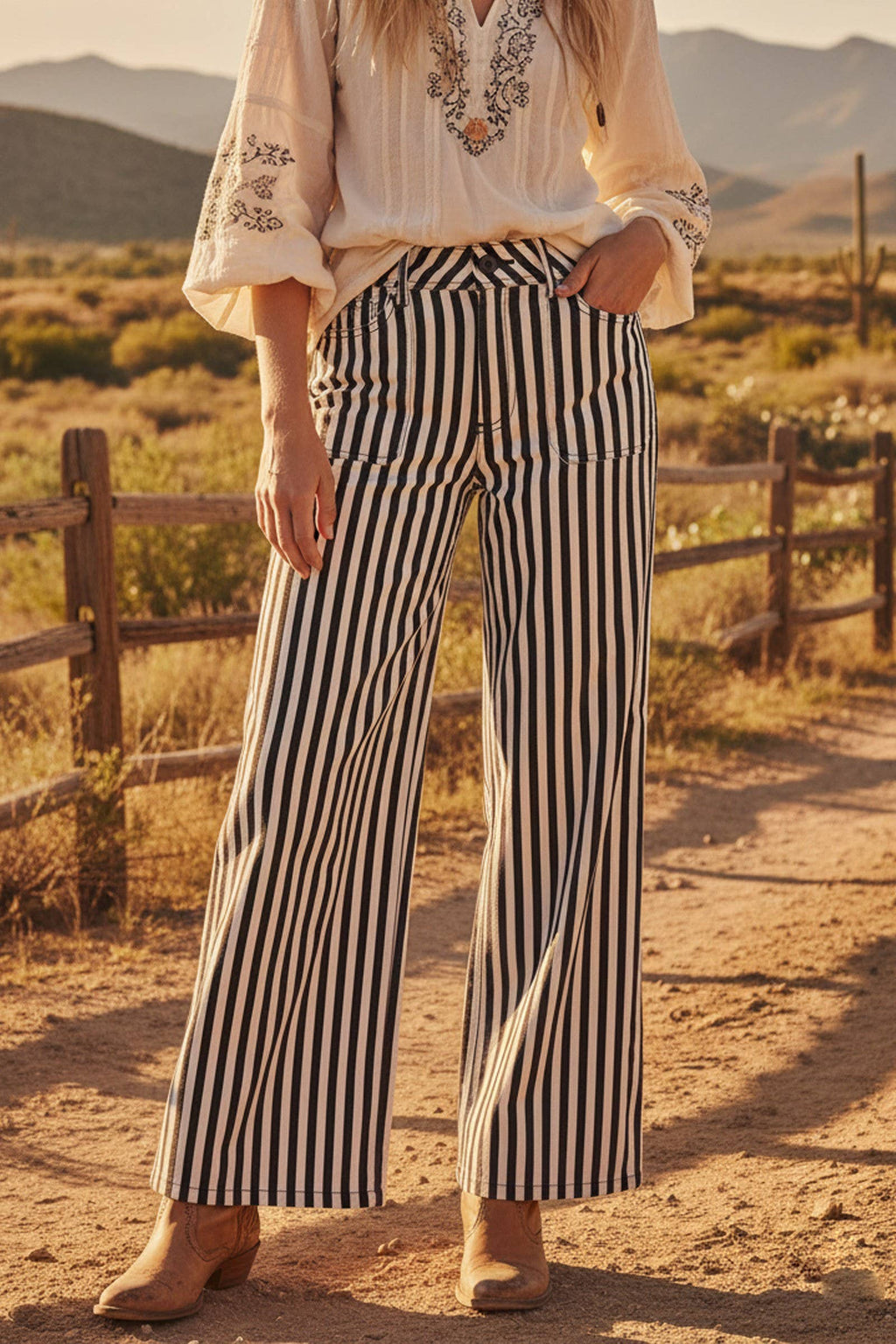 Lightweight Striped Stretch Wide Leg Woven Pants