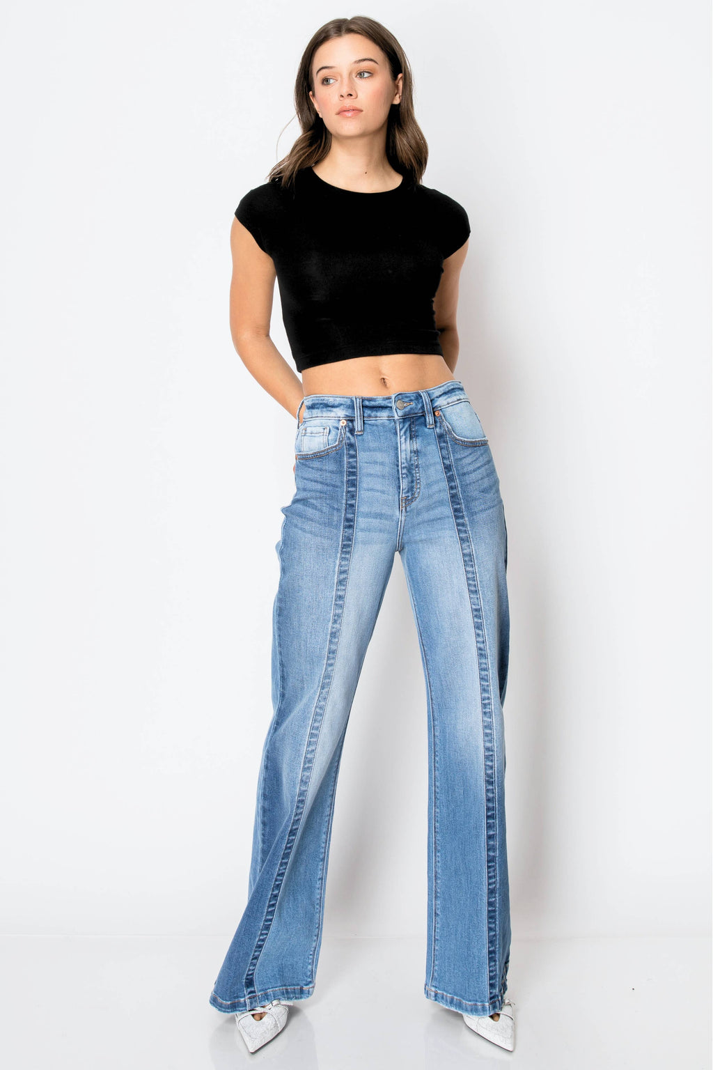 FRIENDLY TUMMY CONTROLHIGH RISE RELAXED FLARED JEANS