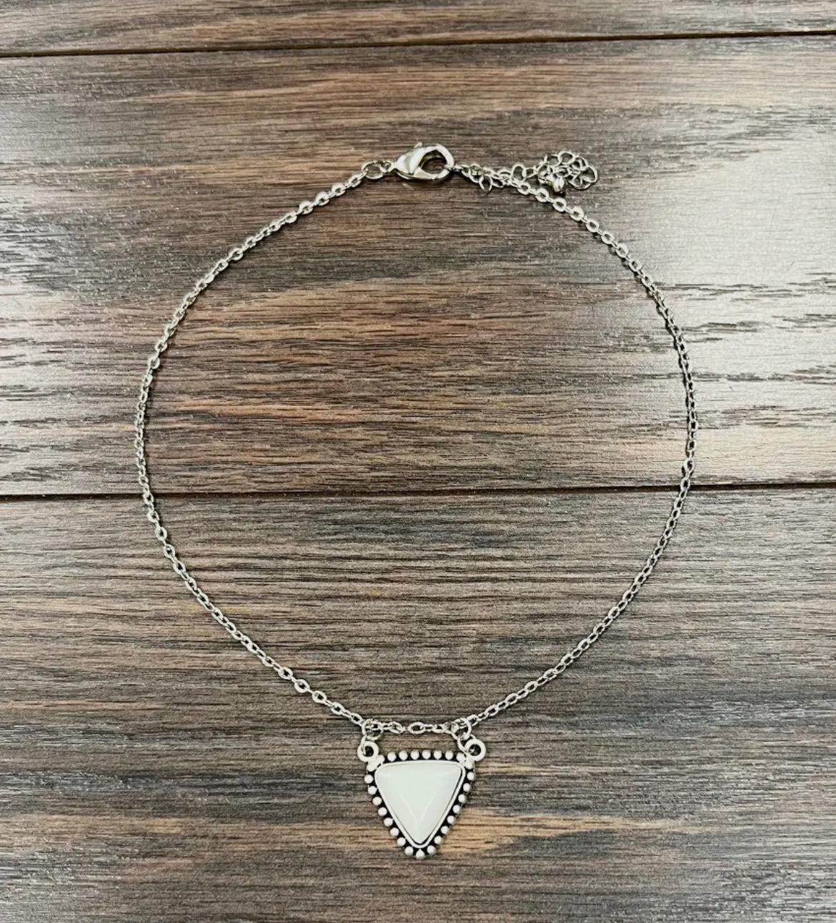 738660, White Turquoise Necklace
