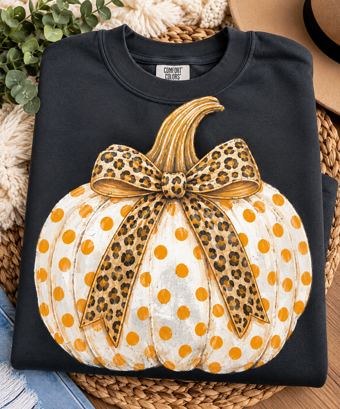 Leopard bow pumpkin t-shirt