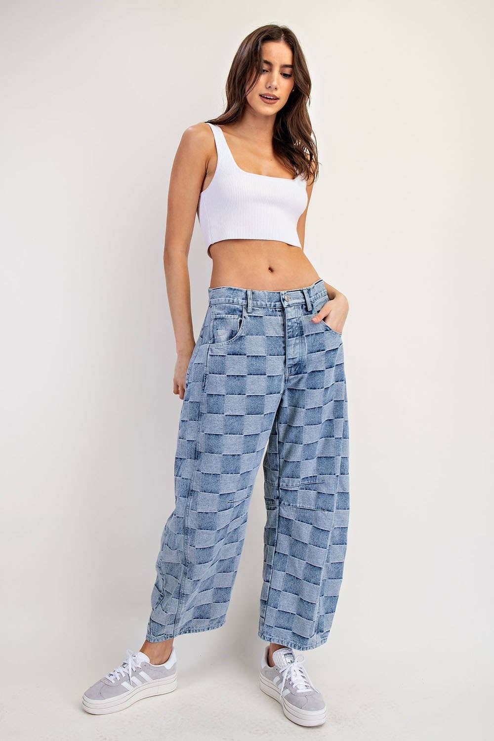 MINERAL WASHED CHECK BARREL JEANS
