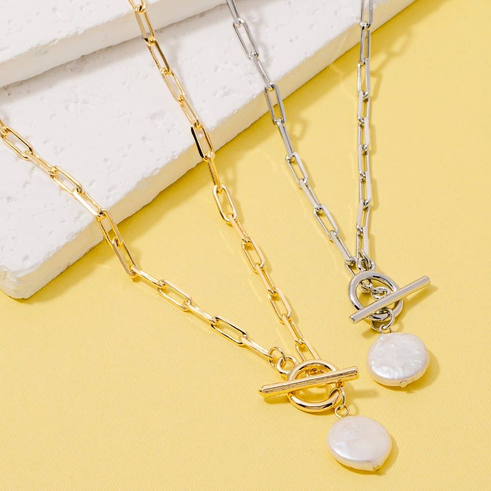 AToggle Chain Link Disc Pearl Charm Necklace