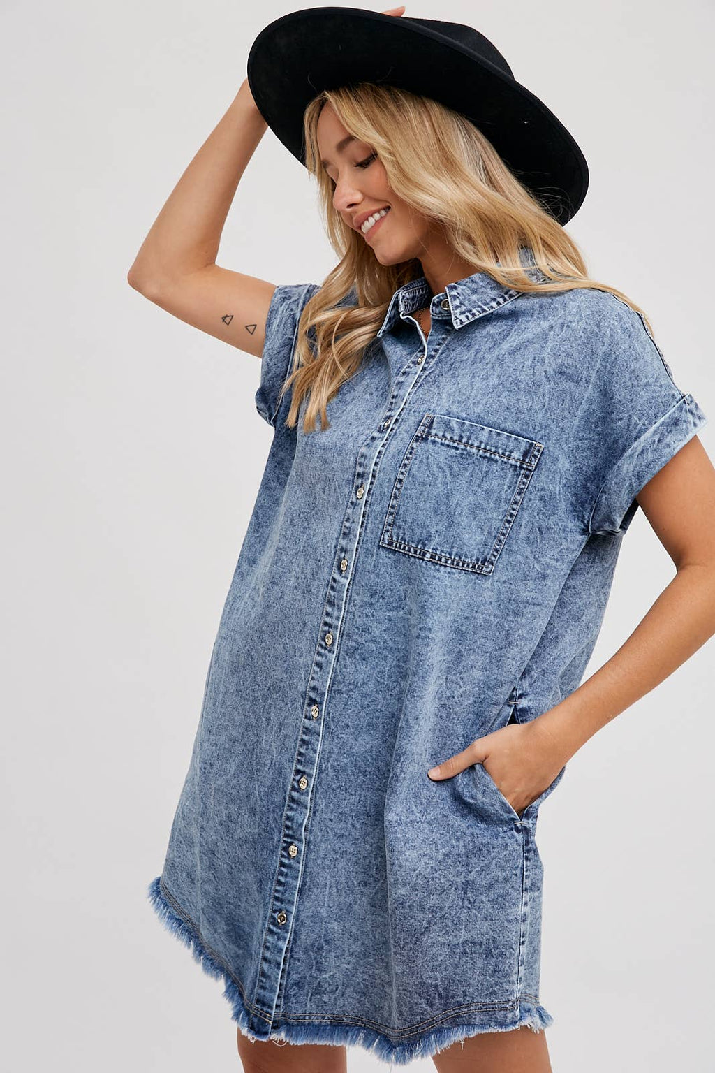 FRAYED HEM DENIM SHIRT DRESS