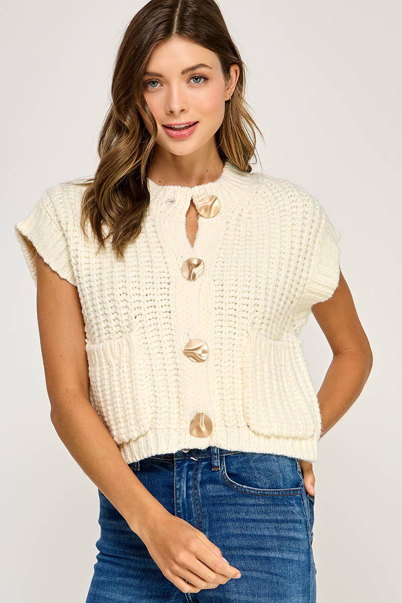 CHUNKY KNIT BUTTON-FRONT VEST TOP