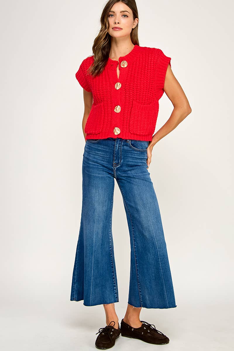 CHUNKY KNIT BUTTON-FRONT VEST TOP
