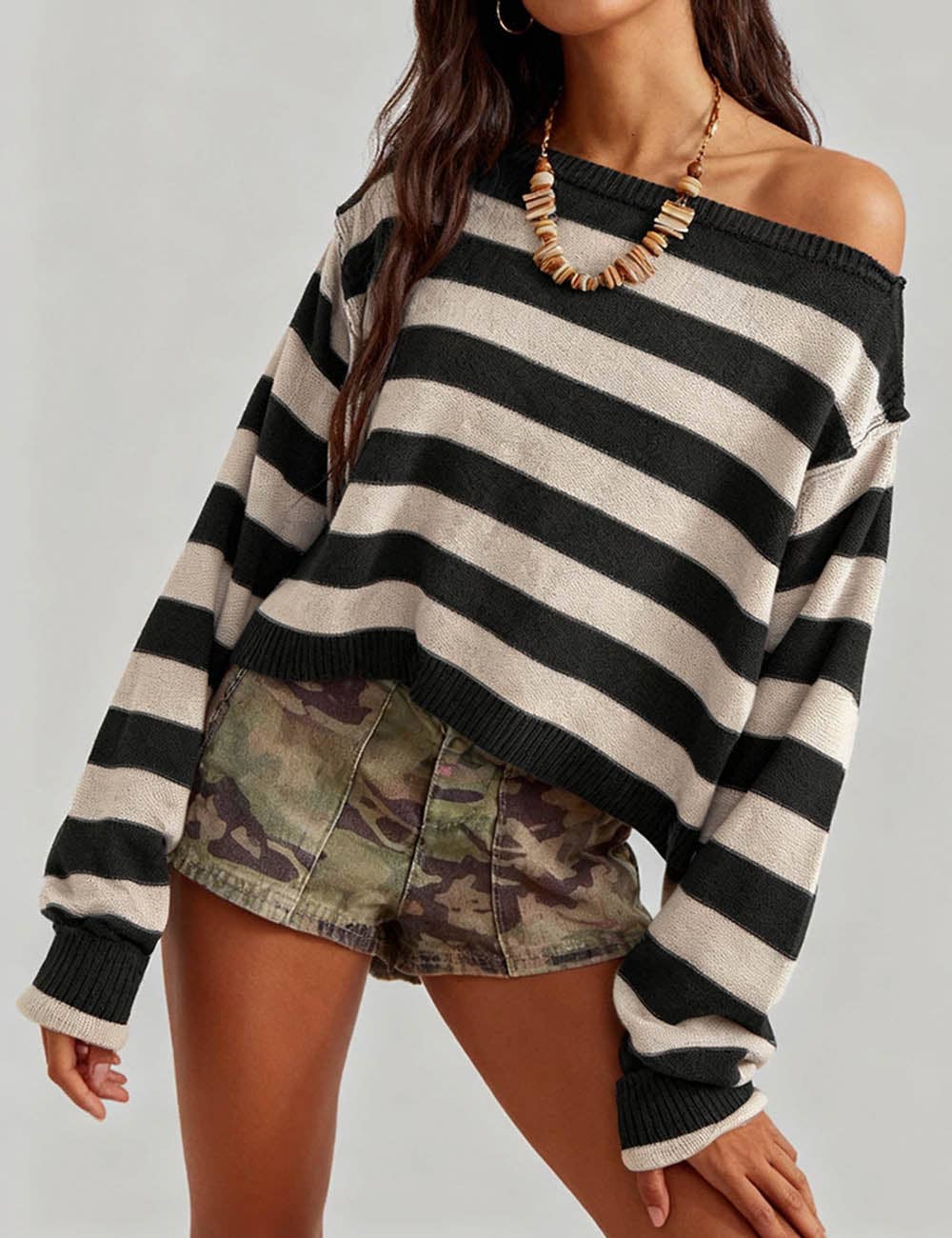Ladies Striped Knit Round Neck Long Sleeves Knit Sweater