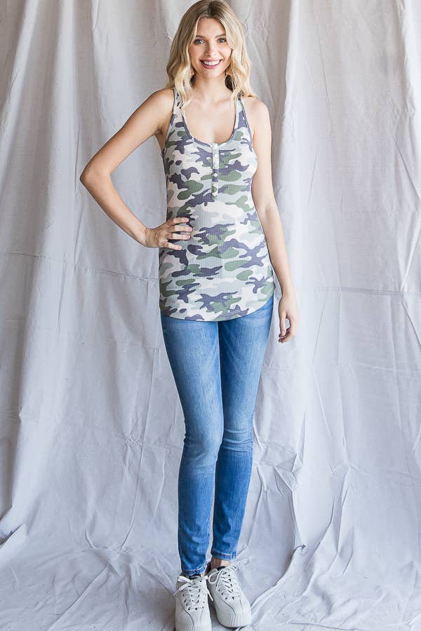 Camo Print Scoop Neck Button Front Tank Top T4245