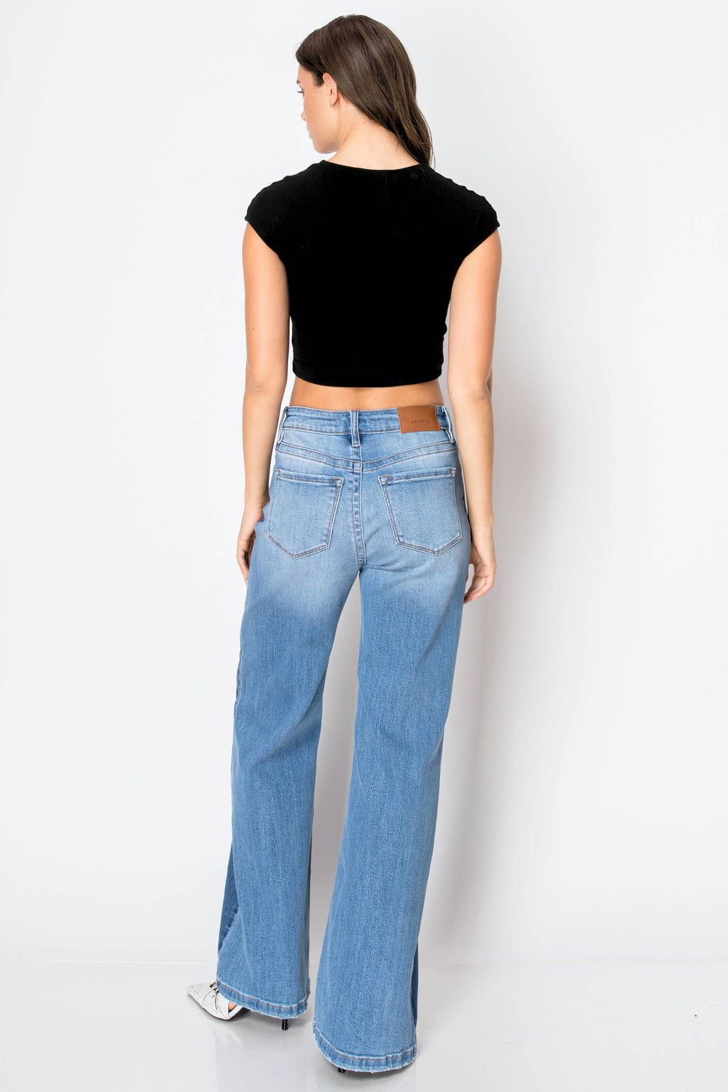 FRIENDLY TUMMY CONTROLHIGH RISE RELAXED FLARED JEANS