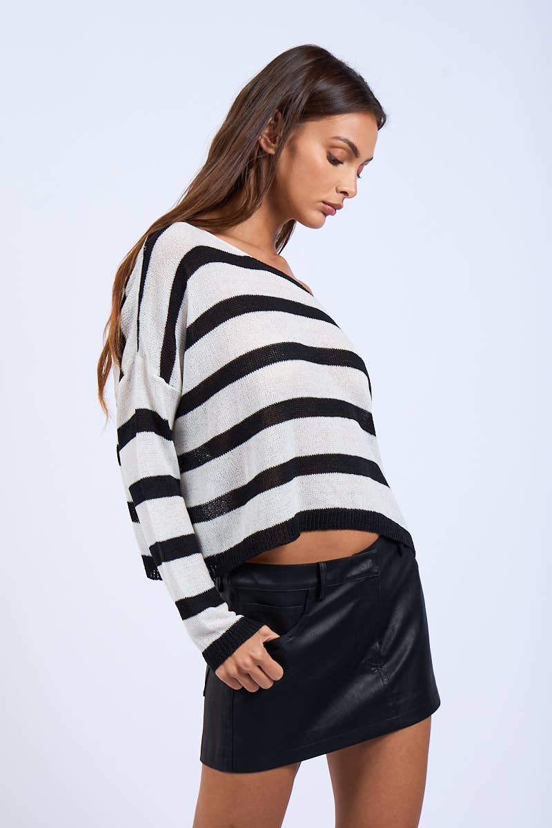 BLACK-IVORY STRIPE LONG SLEEVE