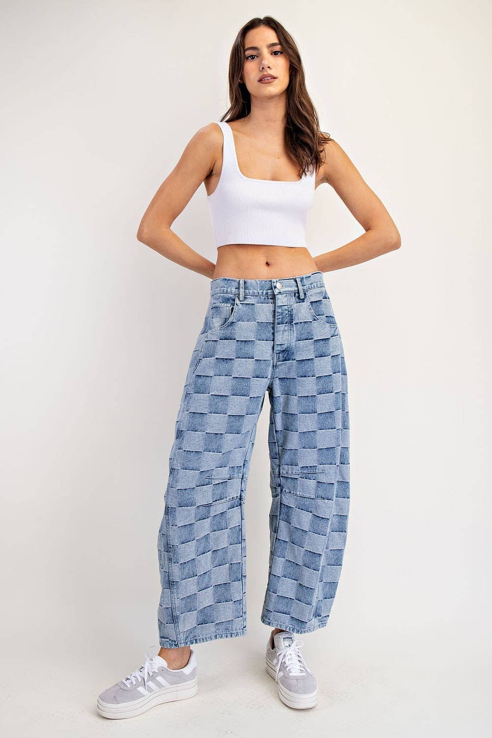 MINERAL WASHED CHECK BARREL JEANS