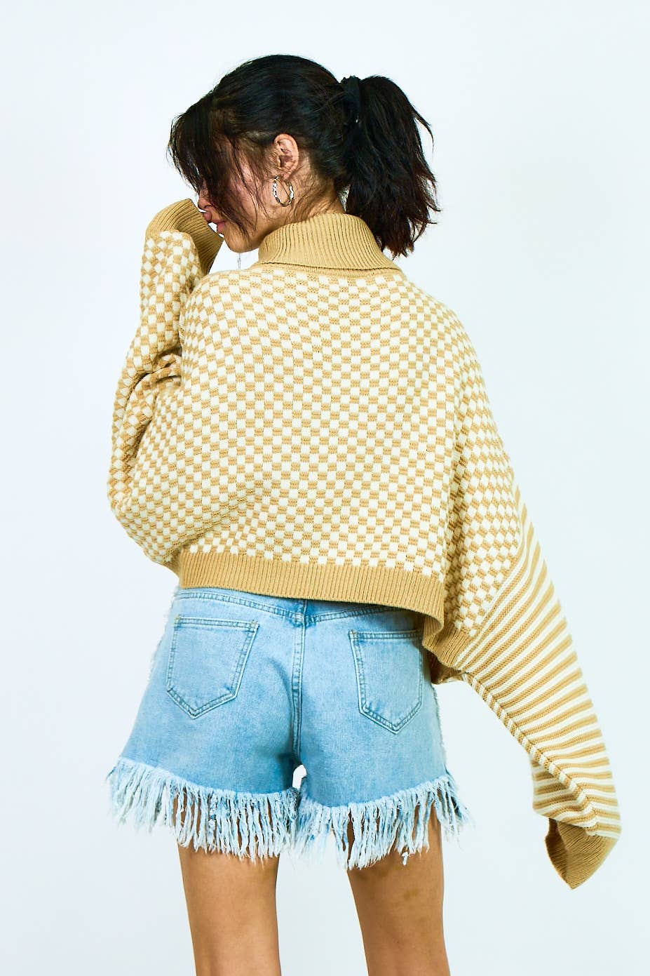 COLOR COMBO HIGH NECK KNIT SWEATER