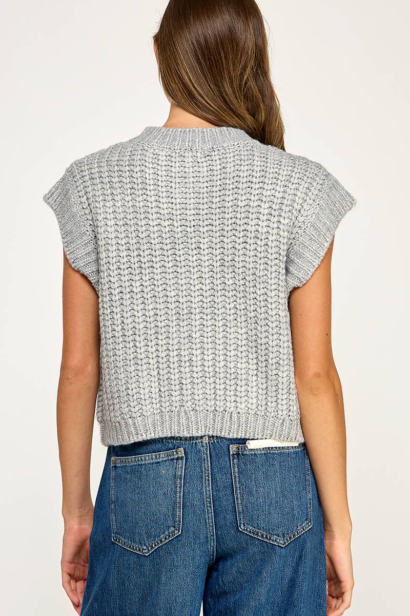 CHUNKY KNIT BUTTON-FRONT VEST TOP